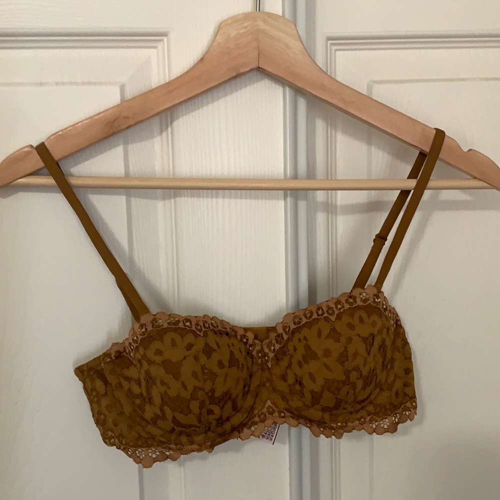 Victoria Secret bra 32b